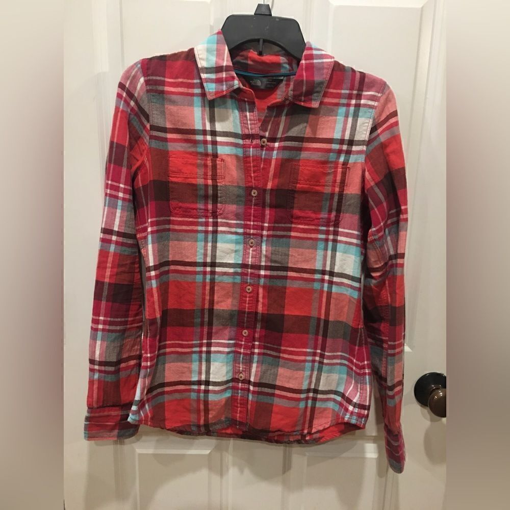 North Face small red plaid shirt button down